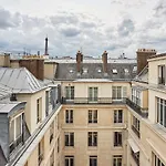 Apartement Montaigne George V By Studio Prestige